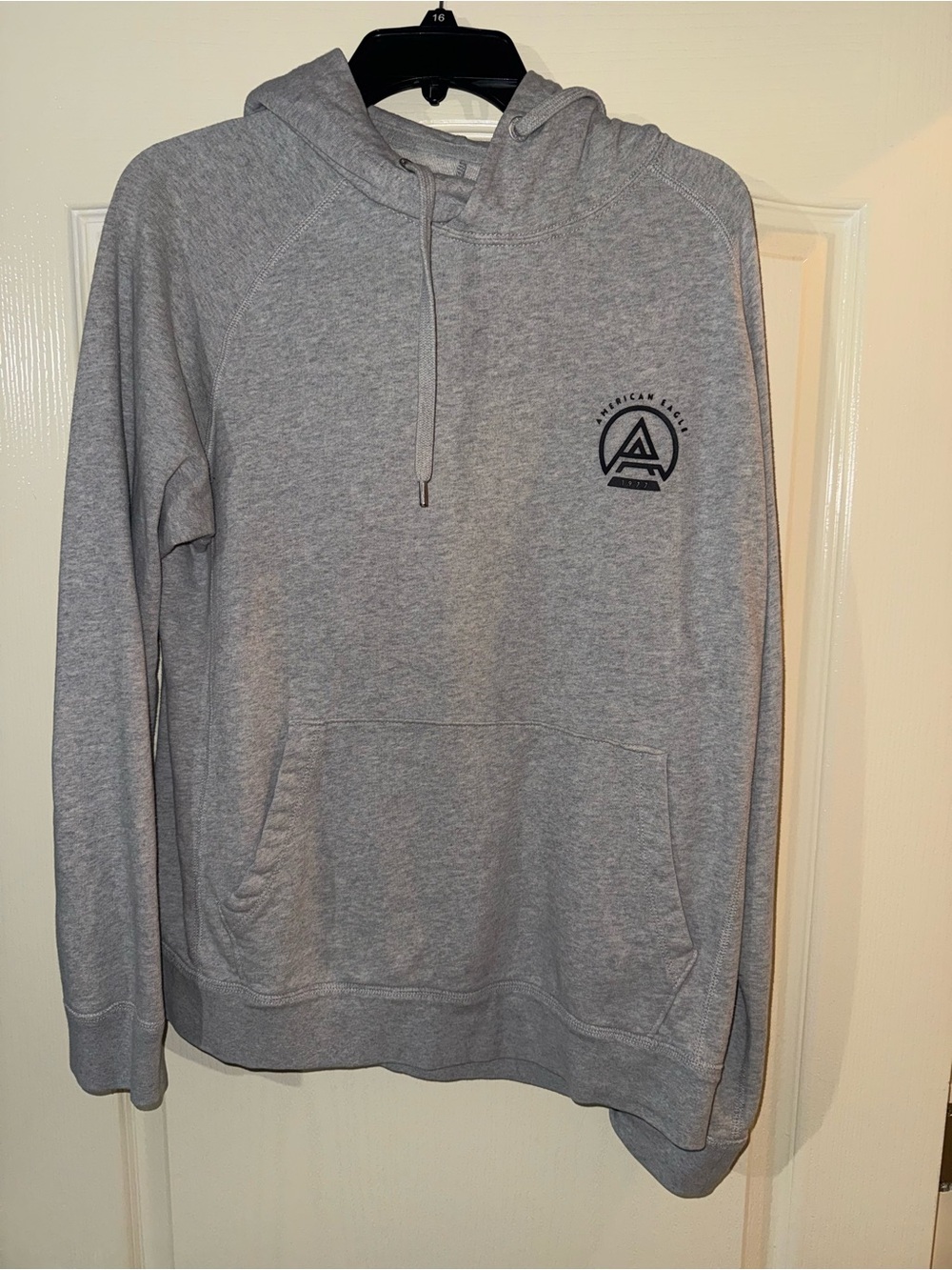 American Eagle men's gray hoodie sweatshirt size M